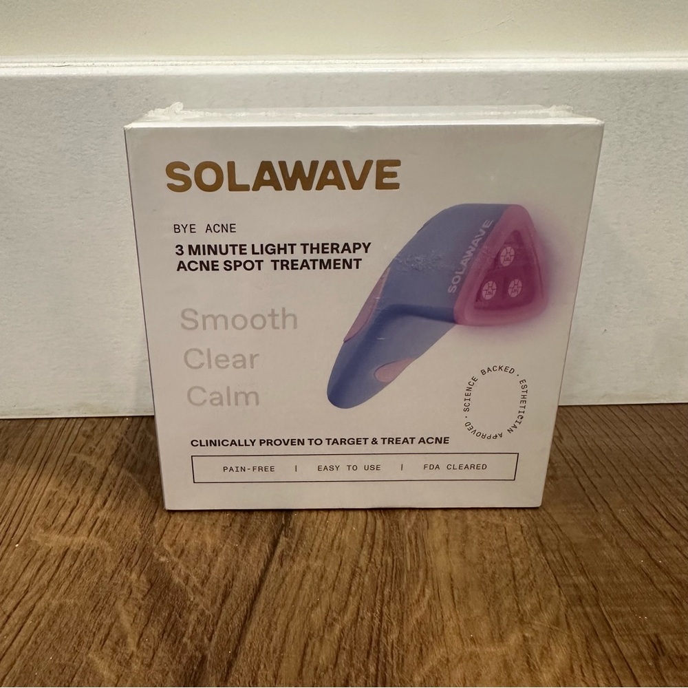 Solawave 3 Minute Light Therapy Acne Spot Treatment